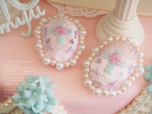 Sugar Pillow 甘く優しい ハンドメイドゆめかわ刺繍アクセ Lafary ラファリー