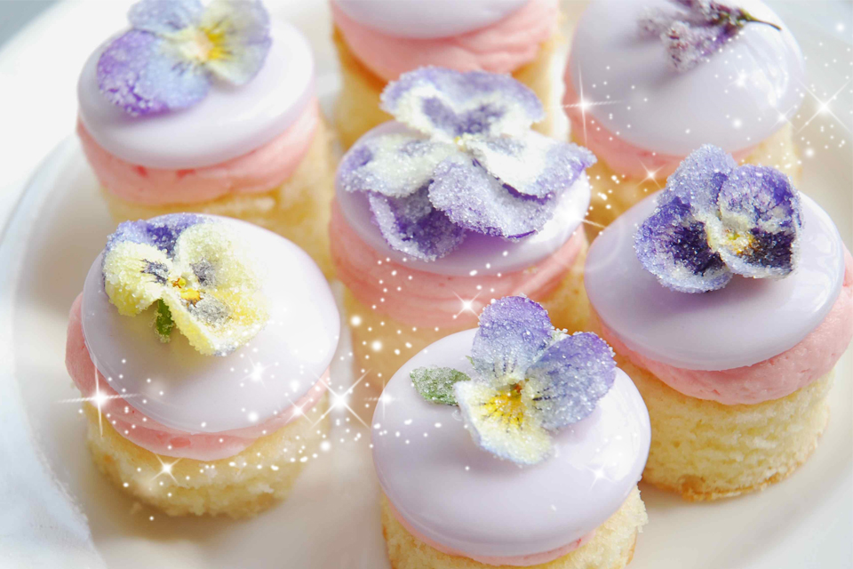 きらきらクリスタライズフラワースイーツ♡食べれるお花レシピ!
