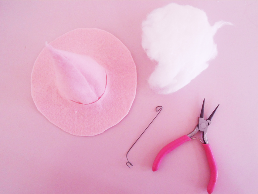 DIY〕魔法少女に変身♡KAWAII魔女っ娘とんがり帽子の作り方 | Lafary(ラファリー)