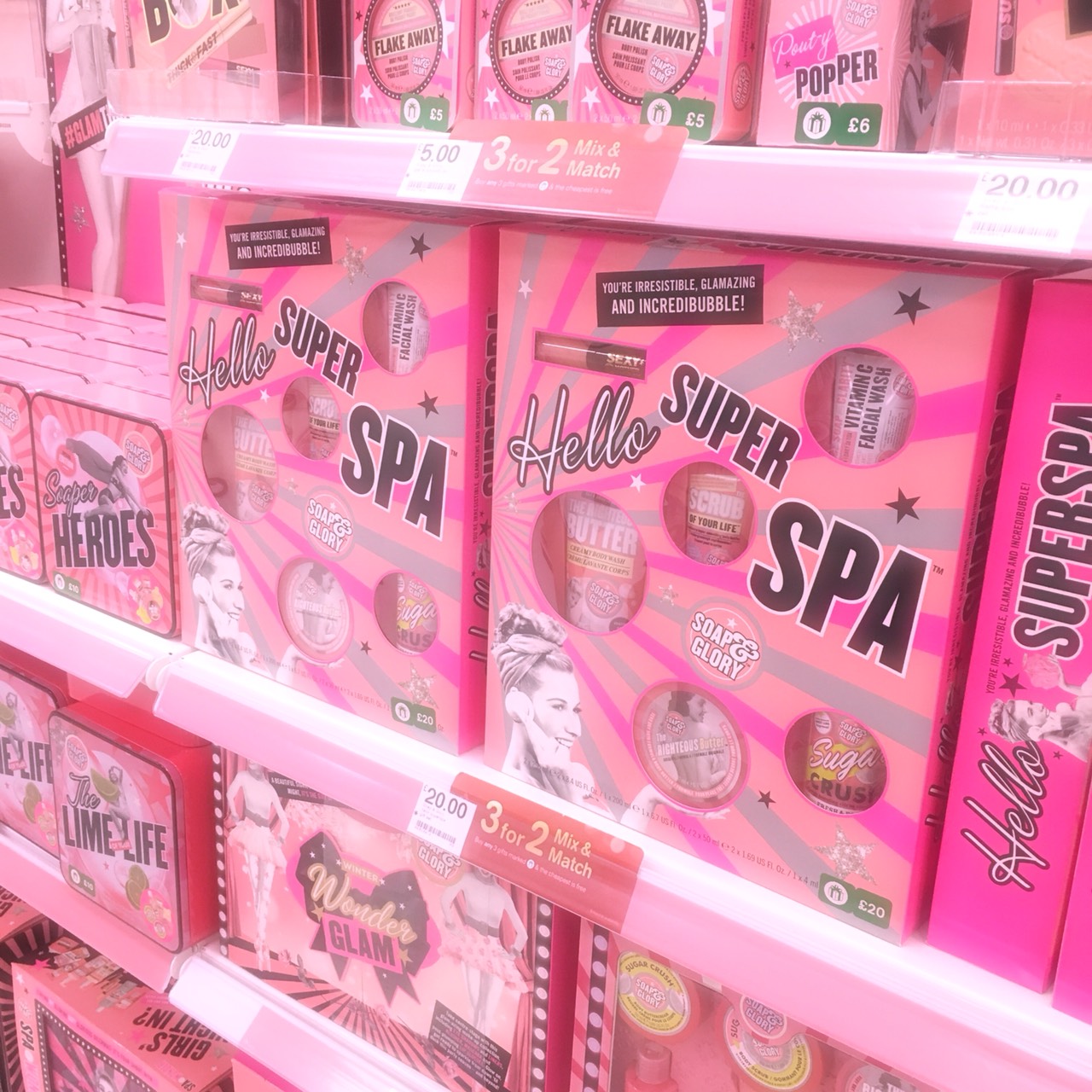 イギリス発【Soap & Glory】 クリスマス限定コスメがレトロ可愛い