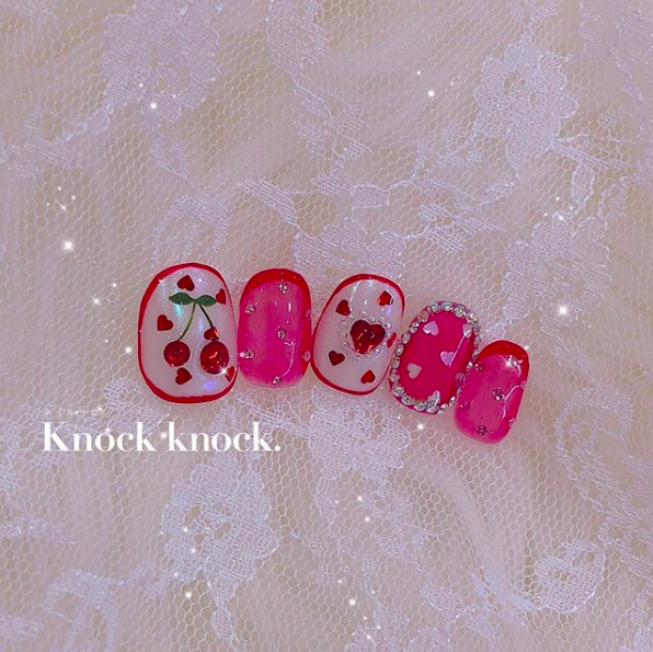 ゆめかわガーリーネイルknockknock