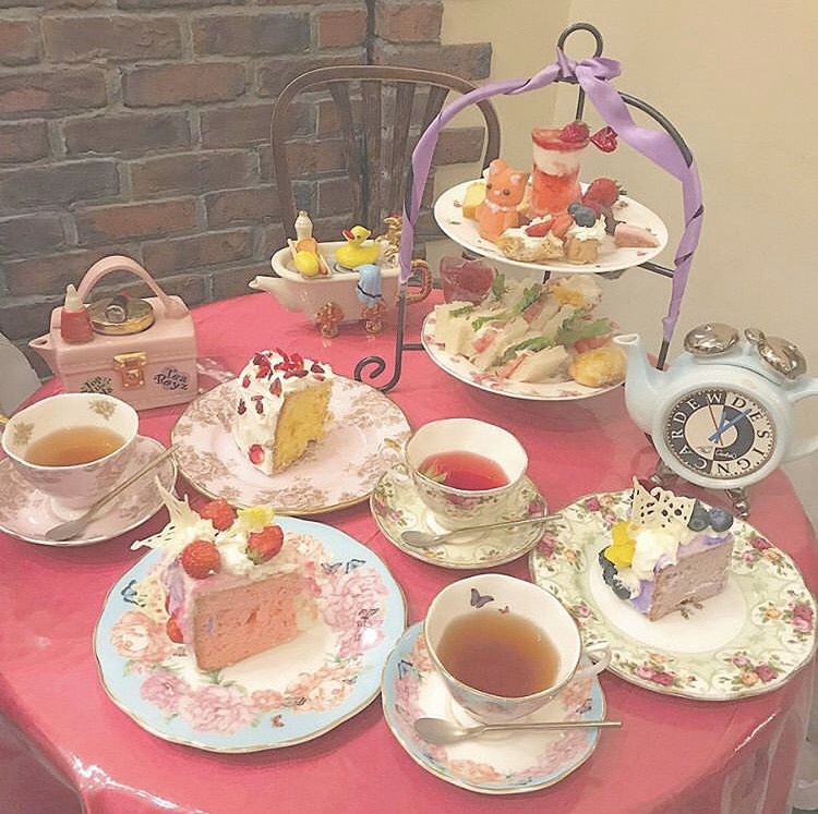 プリンセスなお茶会を アフタヌーンティーが楽しめる紅茶専門店 カフェ Lafary ラファリー