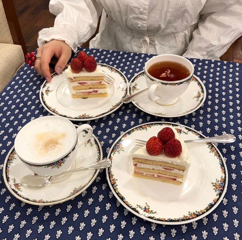 魅惑のブルー空間 水色のカフェ レストラン10選 Lafary ラファリー 魅惑のブルー空間 水色のカフェ レストラン10選 Lafary ラファリー