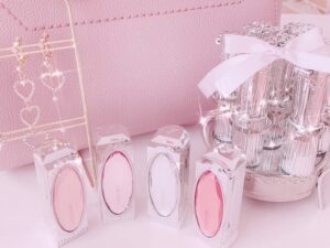 ギフトにもぴったり パケ買い不可避のかわいいデパコスまとめ Lafary