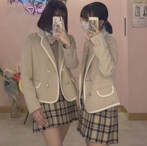 組み合わせ豊富！キュートな制服レンタルで韓国アイドル気分になっちゃおう