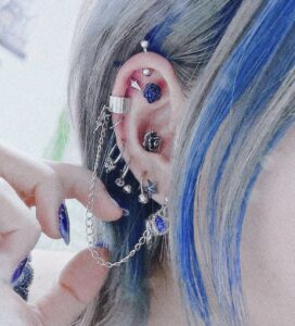 地雷 ピアス